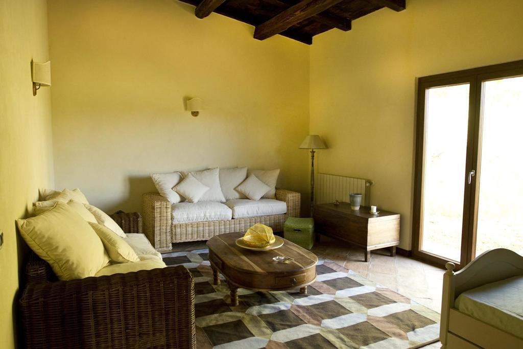 Agriturismo Borgo Serafino Мангоне Экстерьер фото