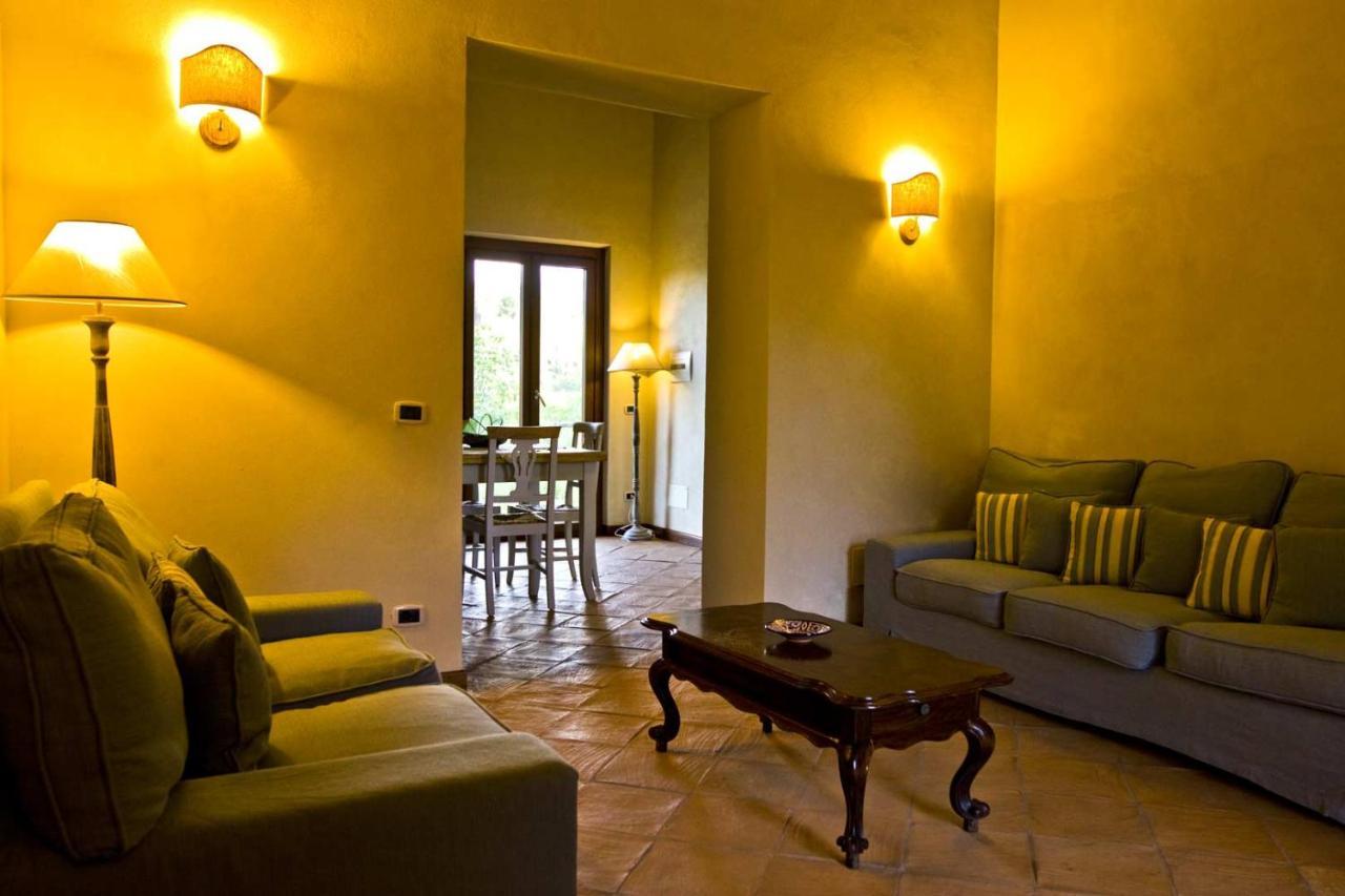 Agriturismo Borgo Serafino Мангоне Экстерьер фото
